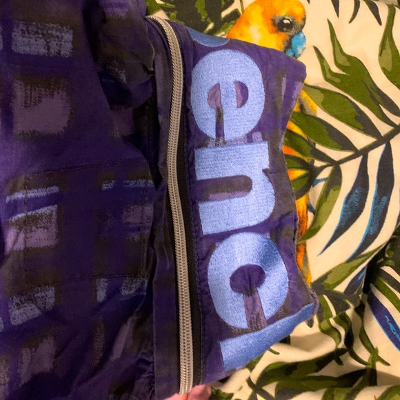 Bench Jacket - Picture 2 of 2